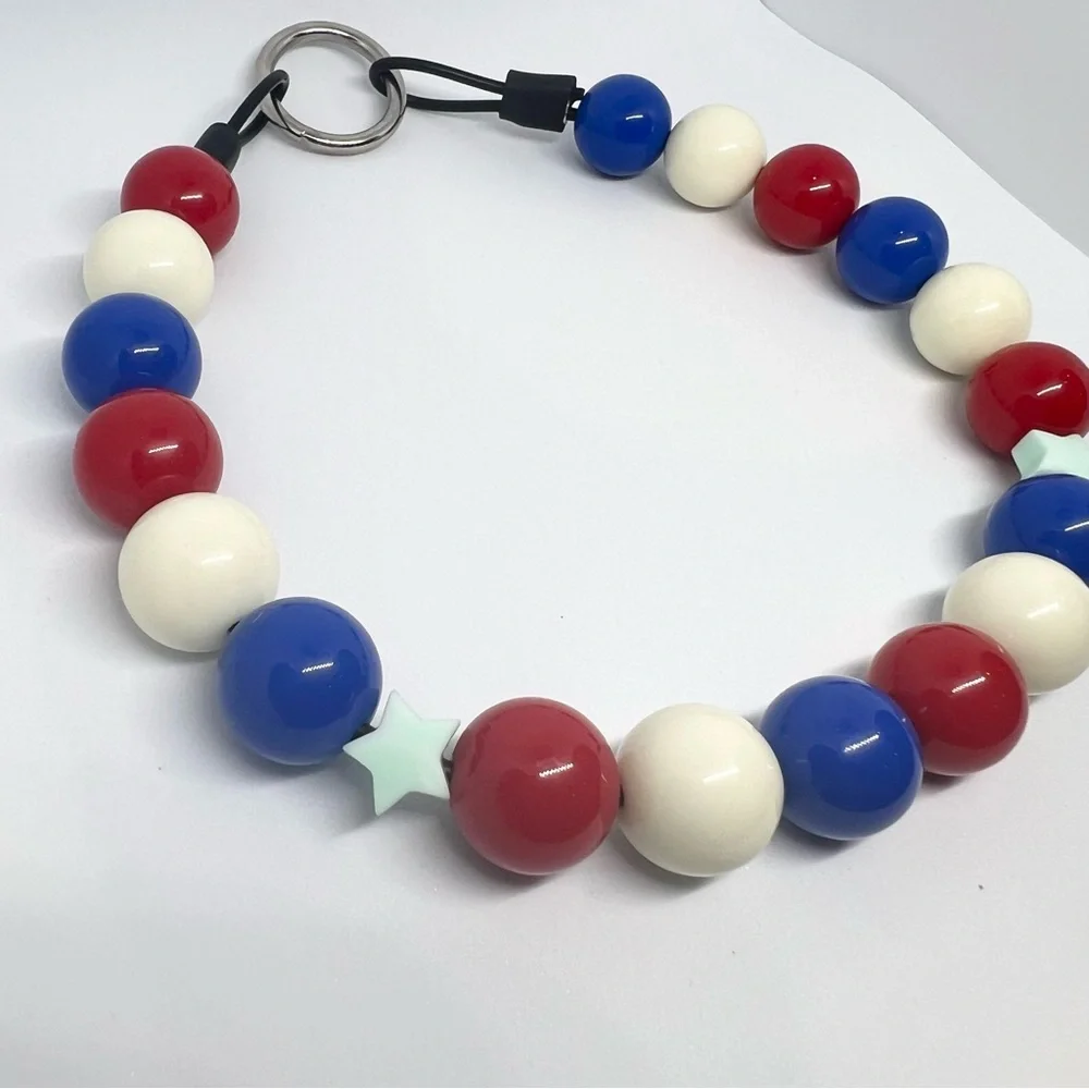 4th of July Beaded Dog Collar Necklace Size Medium Patriotic Red, White, & Blue